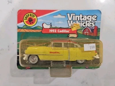 Винтажные автомобили ERTL 1952 Cadillac, магазины Shop Rite, 1:43, новые в коробке - Изображение 1 из 2