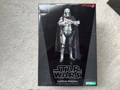 Kotobukiya Star Wars Episodio VII El Despertar de la Fuerza Capitana Phasma ArtFX+ Kit Foto 1 de 2