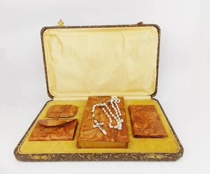Juego de oración de misel preservado vintage de los años 30 con monederos de cuero y rosario de perlas - Imagen 1 de 16