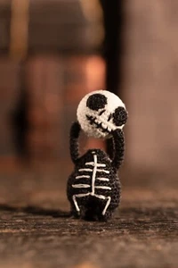 Micro miniature monster doll with removable head: glowing in the dark Halloween - Picture 1 of 3