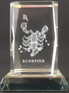 3D Laser Etched Glass Crystal Scorpio Zodiac Astrology Scorpius Paperweight - Picture 1 of 3