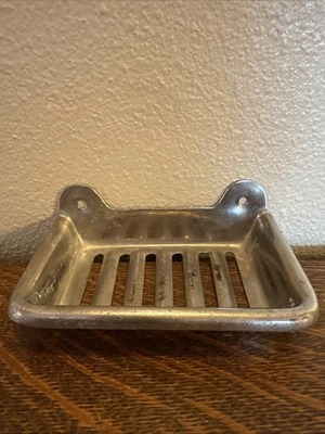 Jabonera cuadrada de latón con acabado cromado de colección montaje en pared baño granja Foto 1 de 4