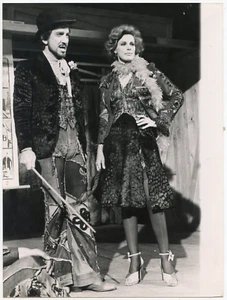 ORNELLA VANONI & GIGI PROIETTI in Fatti e fattacci! , f19412 - Bild 1 von 1