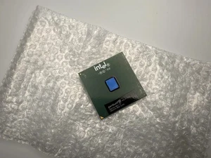 intel Pentium III | 700Mhz | SL4CH | Untested | Fast Shipping | Collectible - Picture 1 of 4