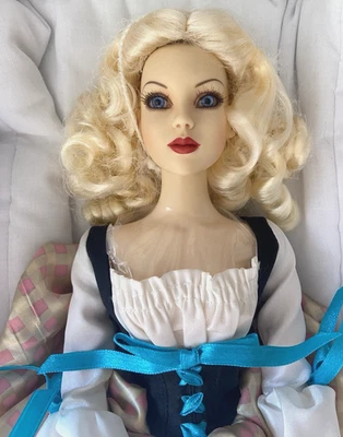 2008 Tonner Convention - Lady G - 树脂娃娃 - LE 125 - 全新带盒 — 第 1/4 张图片