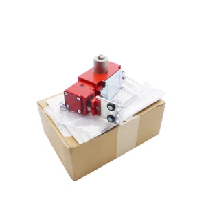 SCHMERSAL SHGV/R01/220+BO Safety Interlock Switch 1198042 -new- - Picture 1 of 3