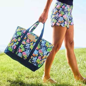Disney x Lilly Pulitzer Mickey & Minnie Mouse Mercato Canvas Tote Bag Rare Gift - Picture 1 of 8