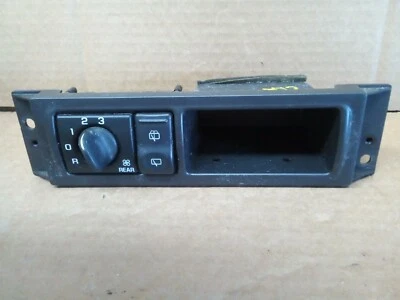 Chevrolet Venture 2001-2005 montado en el tablero control de temperatura trasero  Foto 1 de 4