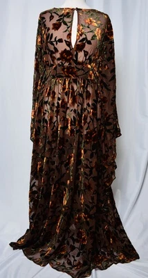 CAFTAN EXCLUSIVO VINTAGE MARROM E LARANJA FLORAL VELUDO MANGA FLUTTER Tamanho M - NOVO - Imagem 1 de 4