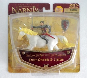 Chronicles of NARNIA The Lion Witch & Wardrobe PETER PEVENSIE & MR UNICORN NEW - Picture 1 of 4