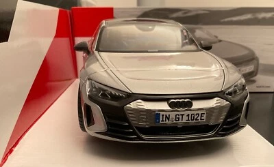 Audi GT RS E-Tron 2022 1/18 Burago - Immagine 1 di 4
