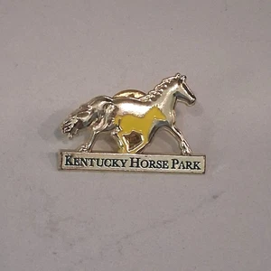 Kentucky Horse Park Vintage Enamel Travel Souvenir Lapel Pin - Picture 1 of 4