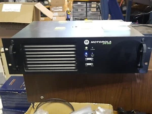 USED MOTOROLA XPR 8400 UHF 450-512 Mhz REPEATER AAM27TRR9JA7BN 40 Watt AS IS - Picture 1 of 4