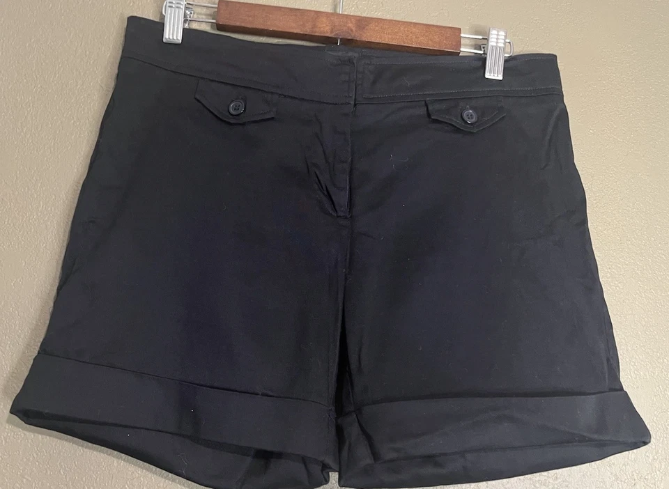 Pantalones cortos de vestir THE LIMITED Drew Fit negros con puño para mujer talla 6 Foto 1 de 4