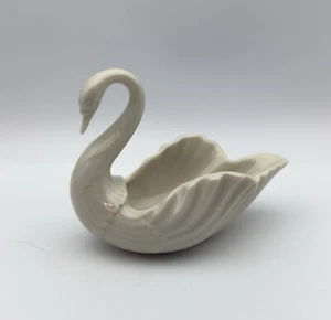 Lenox Porcelain Swan Figurine/Trinket Dish Made in the USA Vintage - Picture 1 of 6