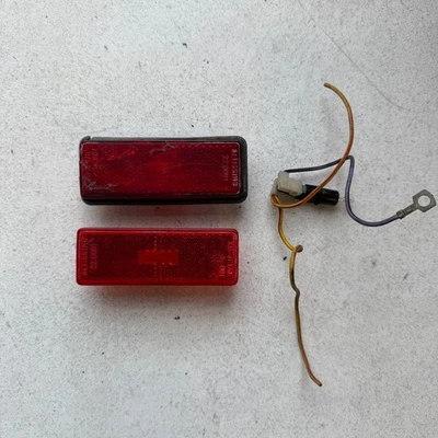 Lentes marcadoras laterais traseiras Fiat X1/9 73 74 75 76 77 79 fabricante de equipamento original - Imagem 1 de 4