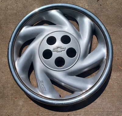 Tapacubos Chevrolet Beretta Cavalier 1994 1999, se adapta a rueda de 15", 9592866, 3220 01 Foto 1 de 4