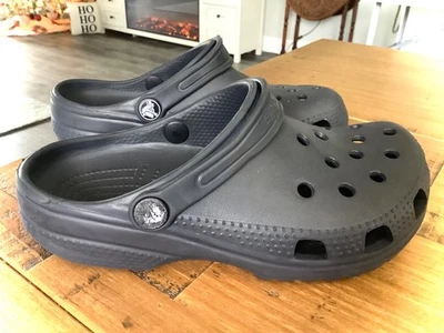 TALLA J 2 ZUECOS CLÁSICOS CROCS NEGROS UNISEX NIÑOS GRANDES DIAPOSITIVAS Foto 1 de 4