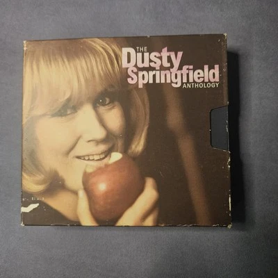 DUSTY SPRINGFIELD:  The Dusty Springfield Anthology 3 CD’s + Pamphlet Box Set Foto 1 de 4