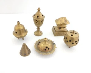 Set 5 bruciatori di incenso vintage in ottone fatti a mano India lotto patina - Foto 1 di 22