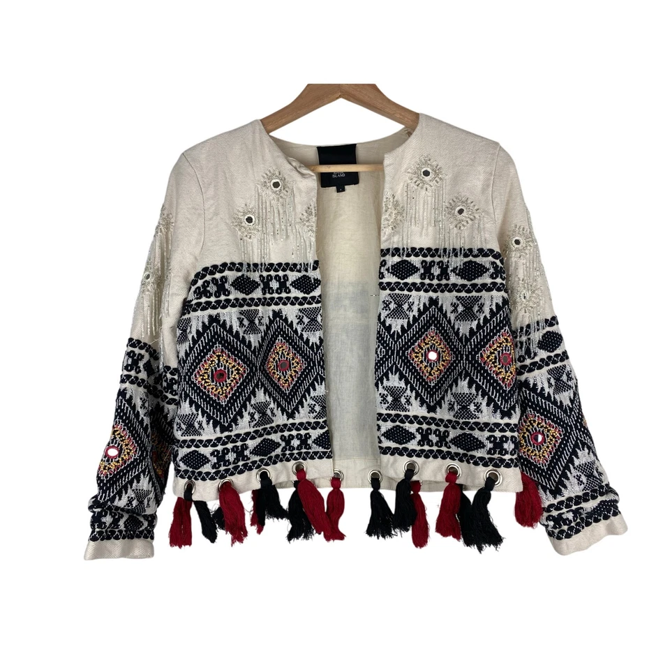 Chaqueta boho River Island para mujer talla 8 bordada crema con borlas con espejos Foto 1 de 4