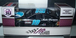 MARTIN TRUEX JR #19 AUTO OWNERS THROWBACK 2021 NASCAR 1/64 ACTION DIECAST CAR - Picture 1 of 3