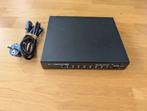 Ubiquiti EdgeSwitch 8 150W 8-Port GbE Gigabit Ethernet Web Managed PoE Switch - Photo 1/4