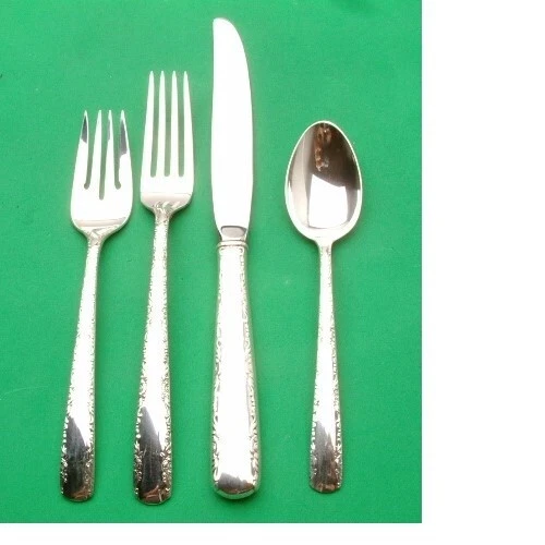 Ajuste de lugar Camellia de Gorham de plata de ley de 4 piezas tamaño lugar Foto 1 de 1