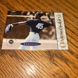 Michael Jordan 1995 Upper Deck Minor One On One Carta "Lancio" #1 - Foto 1 di 2
