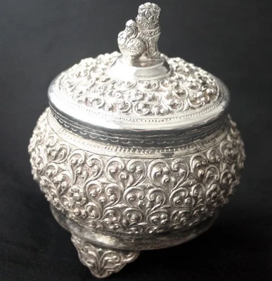 Sterling Silver Repousse Covered Jar Lion Finial India - Image 1 of 4