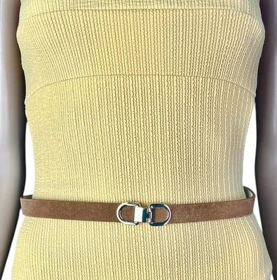 Cinturón ajustado elástico de cuero marrón tono dorado mercado negro de la Casa Blanca talla pequeña Foto 1 de 4