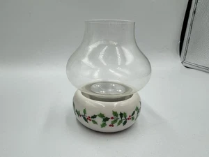 Vintage Xmas Hollyridge Ceramic Hurricane Lamp Tealight Tealight NotIncluded NIB - Picture 1 of 12