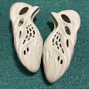 Size 9 - adidas Yeezy Foam RNNR Ochre Ships Fast! No Box! - Picture 1 of 6