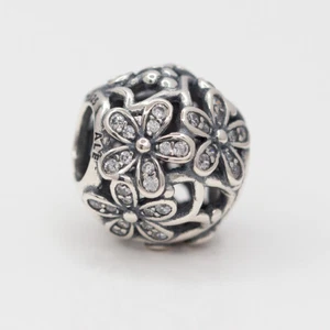 NEU AUTHENTISCH PANDORA CHARM SCHILLERNDE GÄNSEBLÜMCHENWIESE PERLE 791492CZ MIT WILDLEDER ETUI - Bild 1 von 4