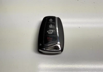 2014-2016 Hyundai Equus 433MH Smart Key Fob 95440-3N470 - Image 1 of 3