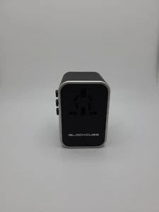 iBlockCube Quick Charger 35 Watt Travel Adapter, International Plug - Picture 1 of 5