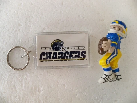 SAN DIEGO CHARGERS NFL MEMORABILIA SOUVENIR HANDCRAFTED PIN &  KEY RING Cover