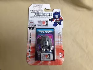 Goldie Transformers Figurine 3D Puzzle Piece Collector Card Series 1 Megatron - Picture 1 of 5