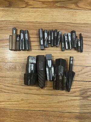 Lot (23) Mixed Pipe Taps from 1-1/2"-11 to 1/4" & Screw Extractors Ace Threading - Image 1 of 3