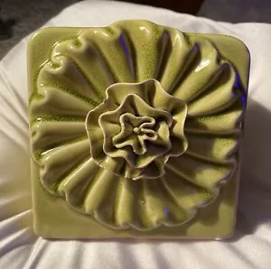 Vintage limettengrüne seltene Keramikvase ~ Übertopf, 3-D Blumenmuster, EUC, super gepflegt - Bild 1 von 14