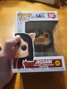 Funko Pop Movies Saw JIGSAW #1820 LIMITED CHASE EDITION LESEN - Bild 1 von 7
