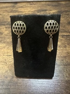 Vintage Gold Tone Filigree Drop Dangly Pierced Earrings Fast Free Shipping - Picture 1 of 3