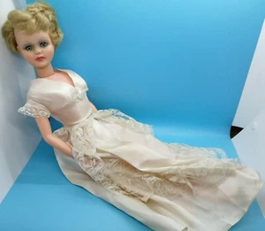 Kaysam 1961 Vintage 20" Open Close Eye Wedding Dress Doll - Picture 1 of 3