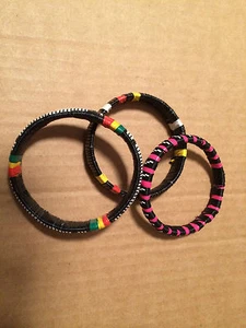 Lot of 3 Bracelets . New . 2 1/2 "  - Picture 1 of 2