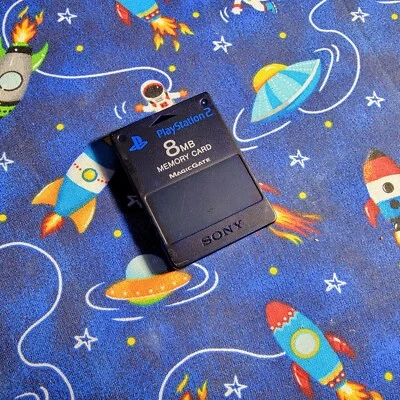 Official Sony PlayStation Memory Card PS2 MagicGate 8MB SCPH-10020 Midnight Blue - Image 1 of 4