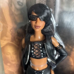 Barbie Aaliyah Signature Music Series Muñeca Negro Imitación Cuero 2025 *Caja dañada* - Imagen 1 de 16