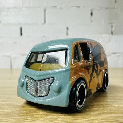 Quick D-Livery Batman 2016 Pop Culture Batman & Superman Grey Brown - Image 1 of 4