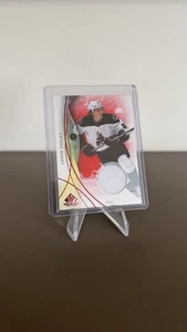 2024-25 Upper Deck SP Game Used Hockey NHL Logan Cooley Jersey Relic Utah - Bild 1 von 2