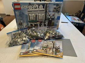 LEGO 10243 Parisian Restaurant Complete w/ Minifigs 16+ 2469 Pieces
