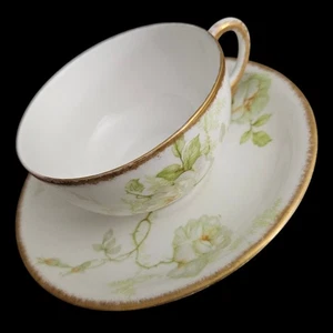 Jean Pouyat Limoges Tasse & Untertasse grün floral Goldrand Antik Frankreich - Bild 1 von 10